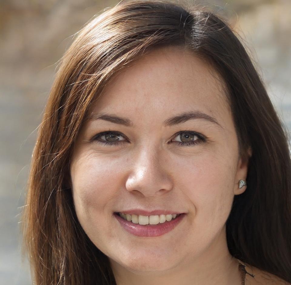 Zeynep Arslan - Program Koordinatörü